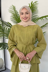 Nervürlü Bağcık Detaylı Bluz ve Dökümlü Etekli İkili Takım 8043 - Yağ Yeşili